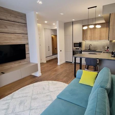 Oasis-Rent Lägenhet Chişinau Exteriör bild