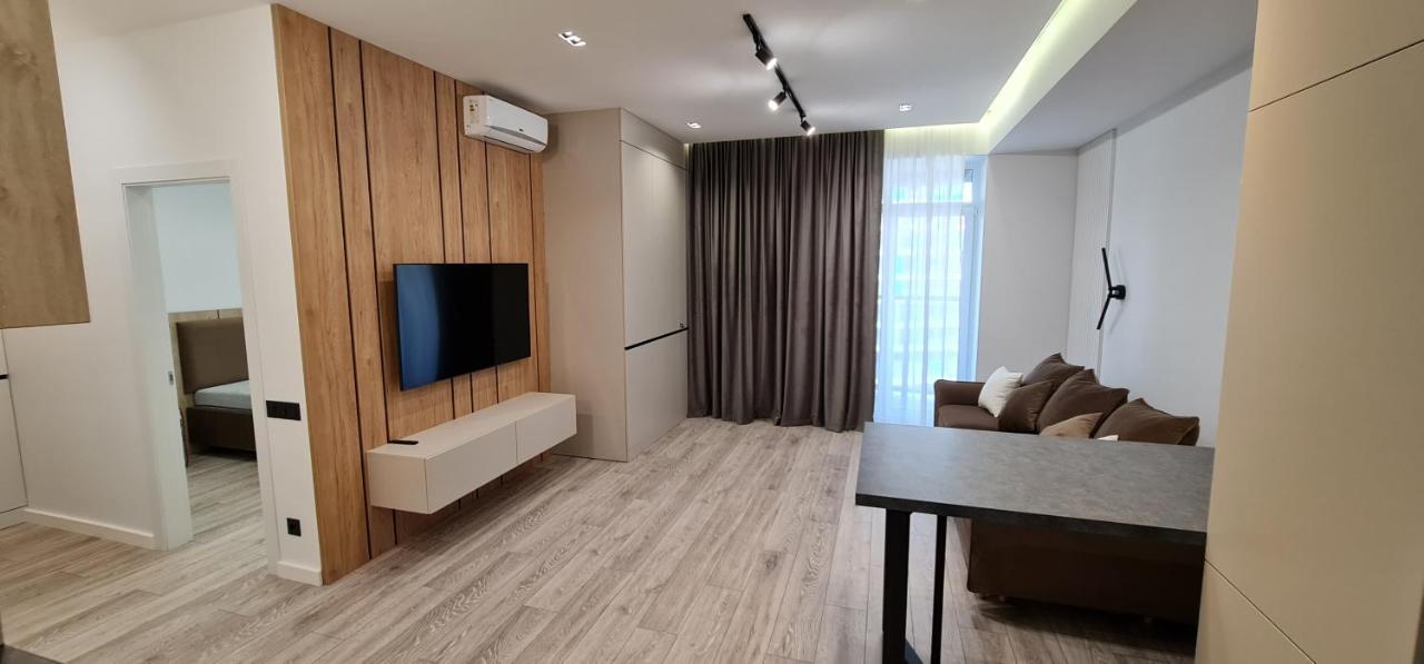 Oasis-Rent Lägenhet Chişinau Exteriör bild
