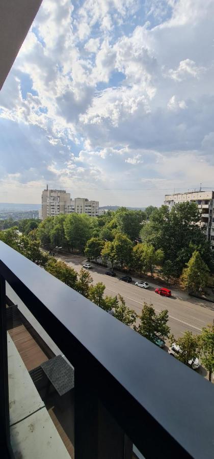 Oasis-Rent Lägenhet Chişinau Exteriör bild
