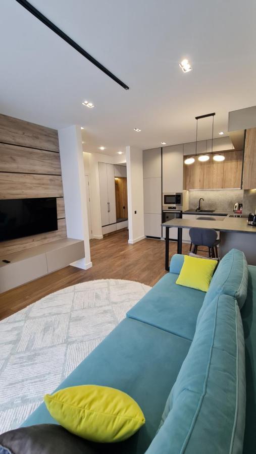 Oasis-Rent Lägenhet Chişinau Exteriör bild