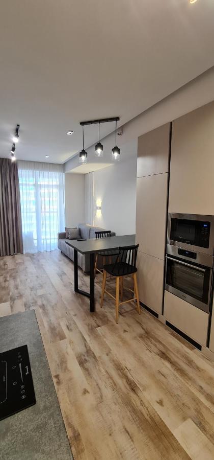 Oasis-Rent Lägenhet Chişinau Exteriör bild