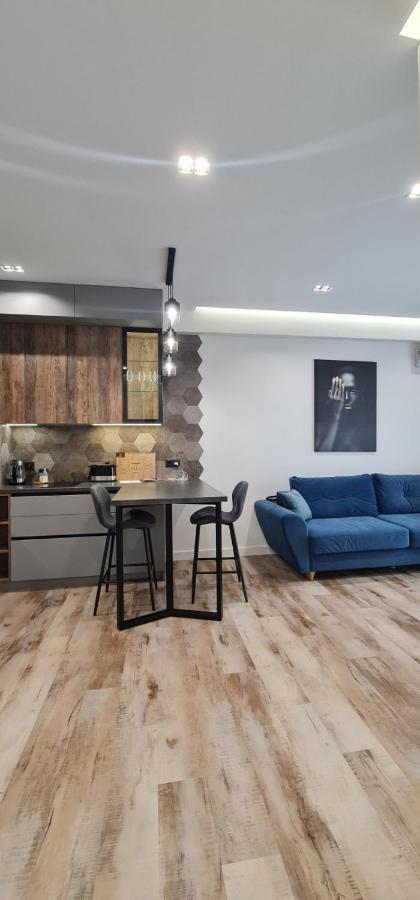 Oasis-Rent Lägenhet Chişinau Exteriör bild