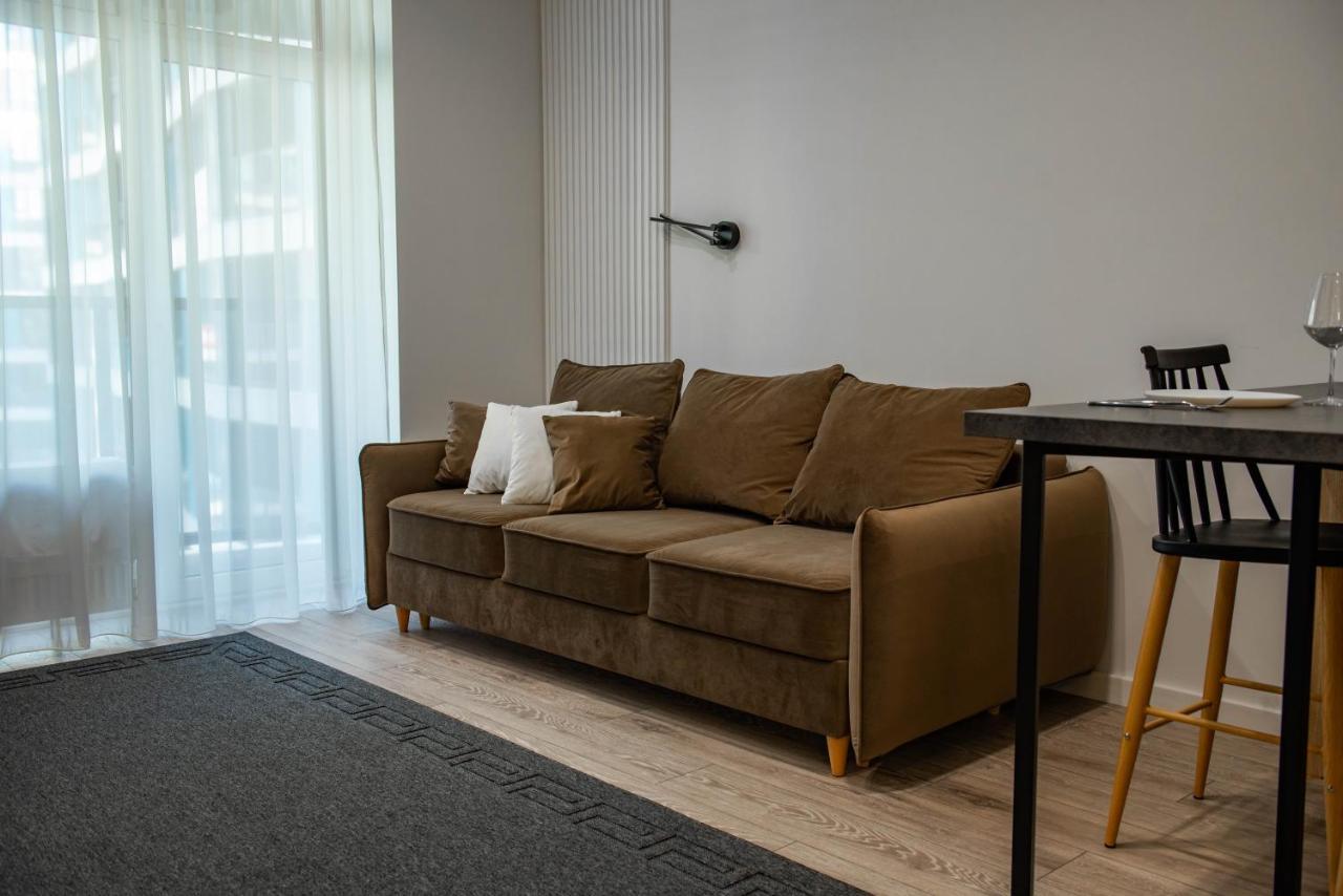Oasis-Rent Lägenhet Chişinau Exteriör bild