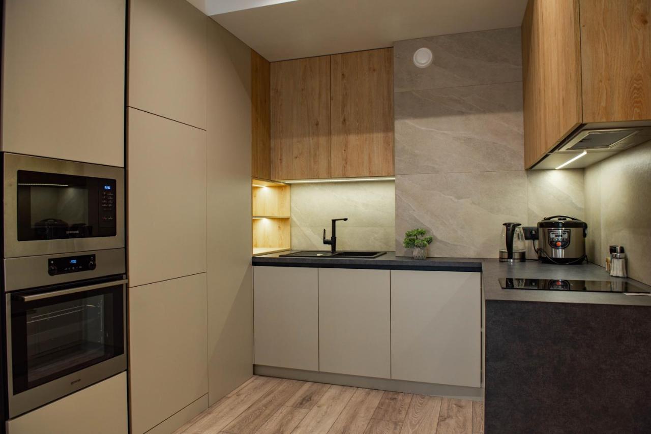 Oasis-Rent Lägenhet Chişinau Exteriör bild