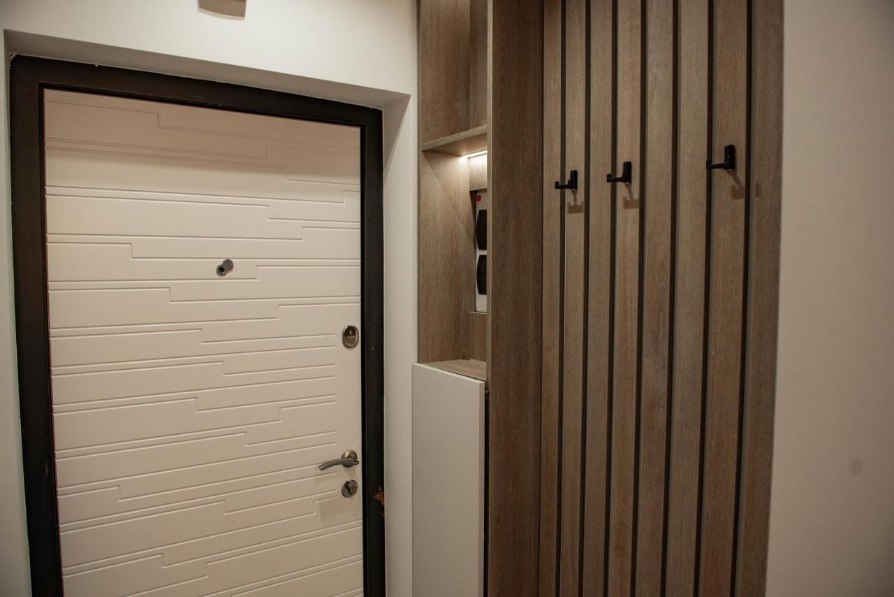 Oasis-Rent Lägenhet Chişinau Exteriör bild