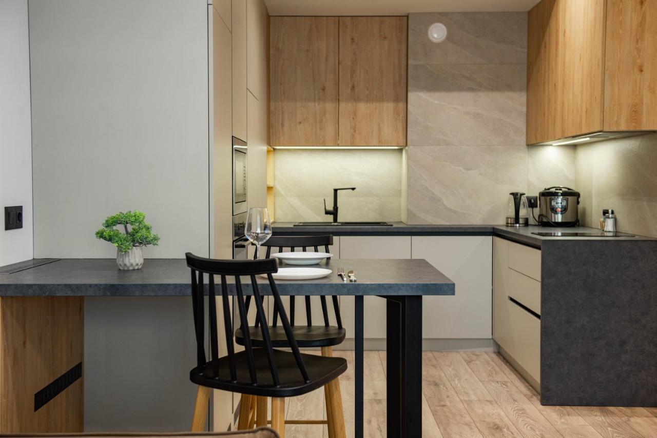 Oasis-Rent Lägenhet Chişinau Exteriör bild