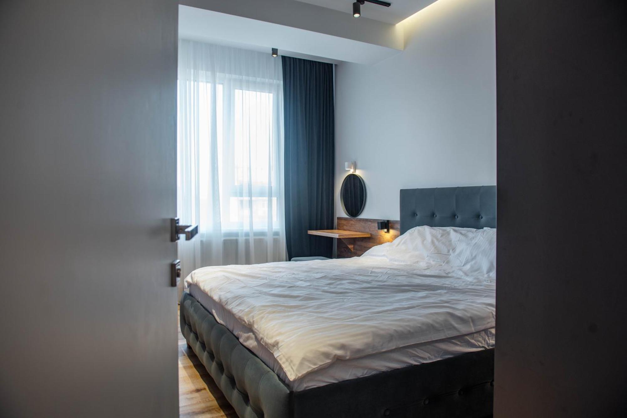 Oasis-Rent Lägenhet Chişinau Exteriör bild